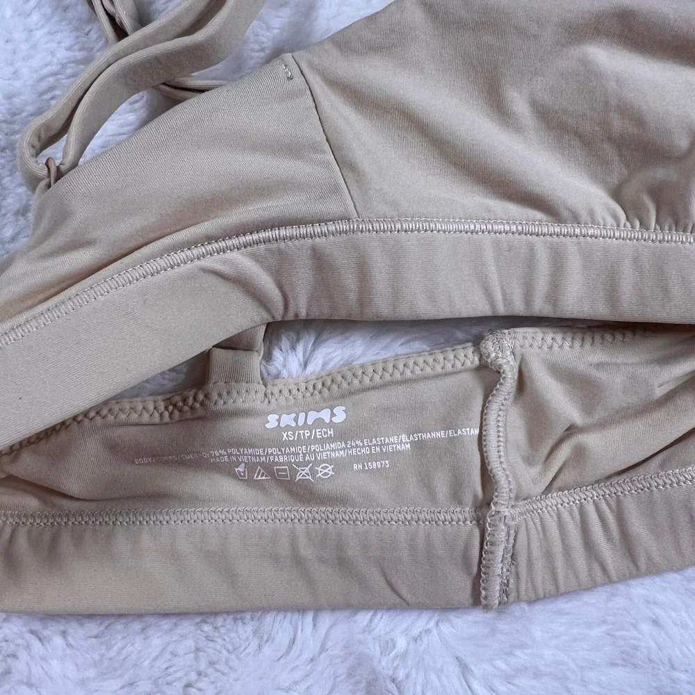 SKIMS Women's Triangle Bralette Comfort Everyday Nude Size XS TP 6CH‎ NWT - Picture 6 of 7